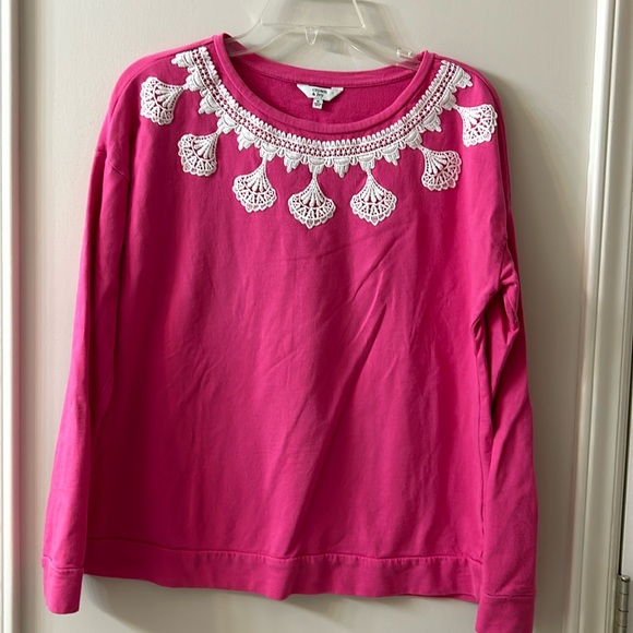 crown & ivy Tops - Crown & ivy Lightweight Long Sleeve Top 🩷